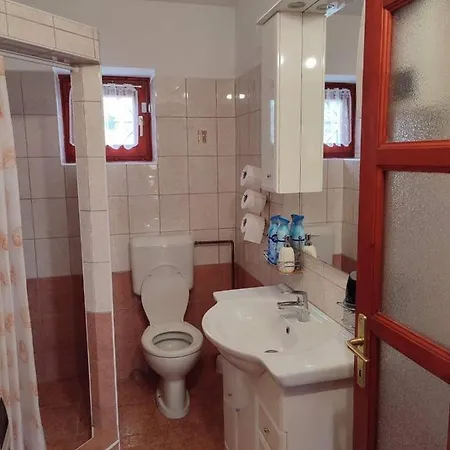 Szent Orban Vendeghaz Apartmán *